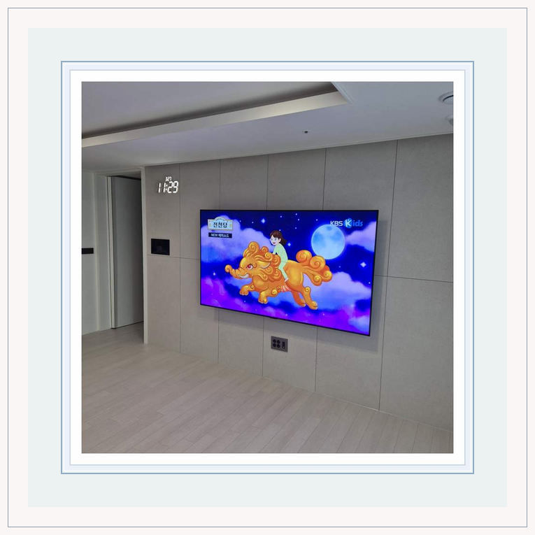 양주 옥정 덕계 설치 전 벽 재질 확인 관련 설치 참고 사진 2 · 장치 통풍 공간과 콘센트 점검 편의성을 함께 확보하는 배치