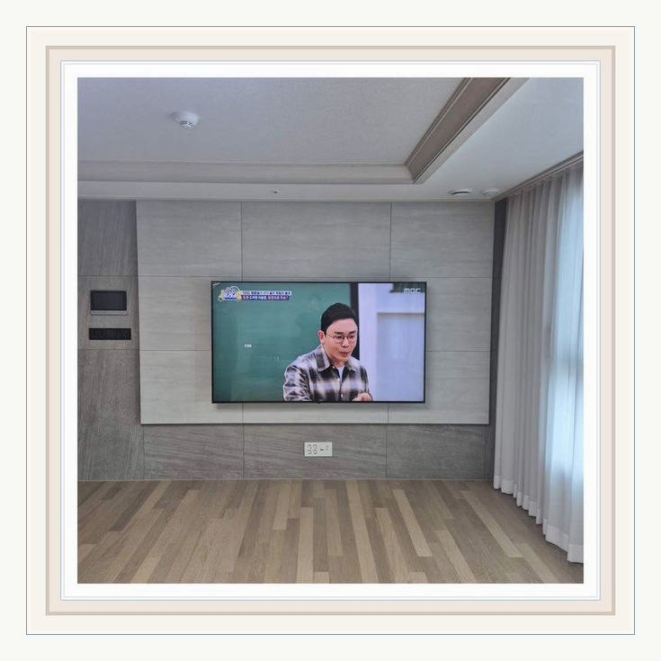 안양 비산 평촌 이전설치 후 고정 점검 관련 설치 참고 사진 1 · 큰 화면의 이동 동선과 작업 인원 안전 확보