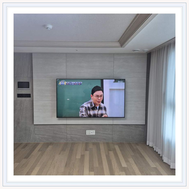 부평 부개 십정 주변기기 숨김 배치법 관련 설치 참고 사진 2 · 패널 보호와 결합 나사 체결 순서를 정하는 준비